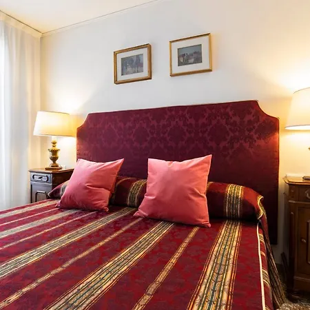Palazzo Schiavoni Residenza D'epoca & Suite-apartments Apartamento *