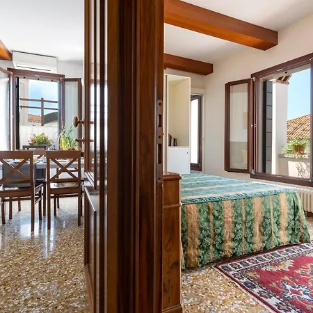 Palazzo Schiavoni Residenza D'epoca & Suite-apartments