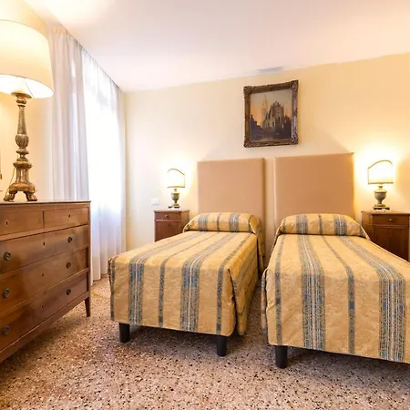 Apartment Palazzo Schiavoni Residenza D'epoca & Suite-apartments *