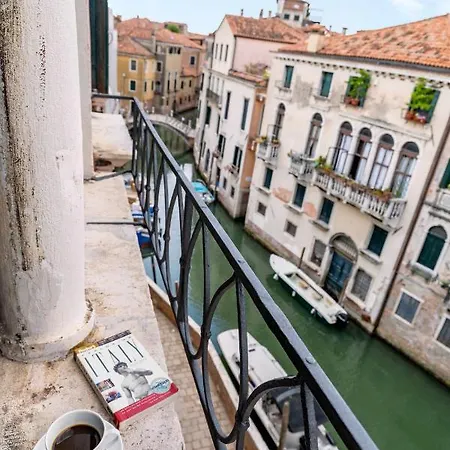 Palazzo Schiavoni Residenza D'epoca & Suite-apartments * Venice
