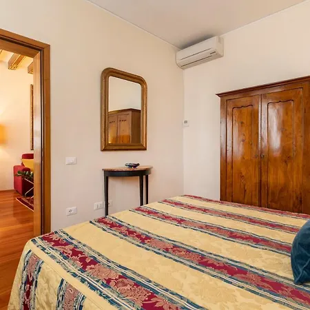 Apartment Palazzo Schiavoni Residenza D'epoca & Suite-apartments