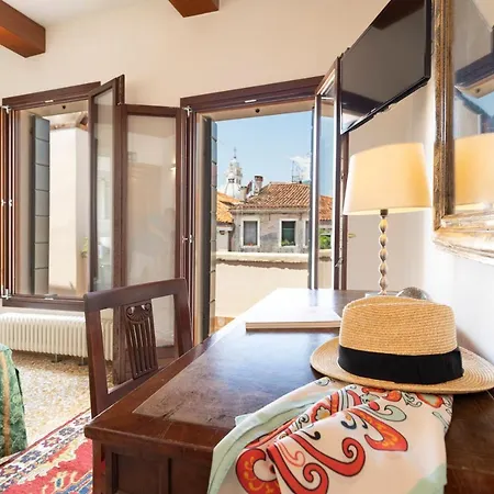 Palazzo Schiavoni Residenza D'epoca & Suite-apartments Apartment *
