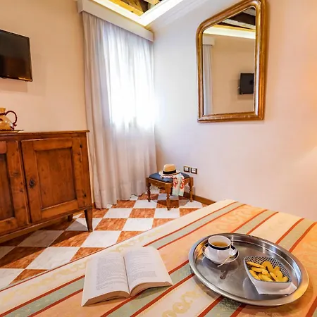 Palazzo Schiavoni Residenza D'epoca & Suite-apartments Apartment Venice