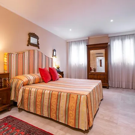 Palazzo Schiavoni Residenza D'epoca & Suite-apartments Apartment Venice