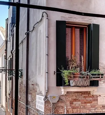 Palazzo Schiavoni Residenza D'epoca & Suite-apartments * Venice